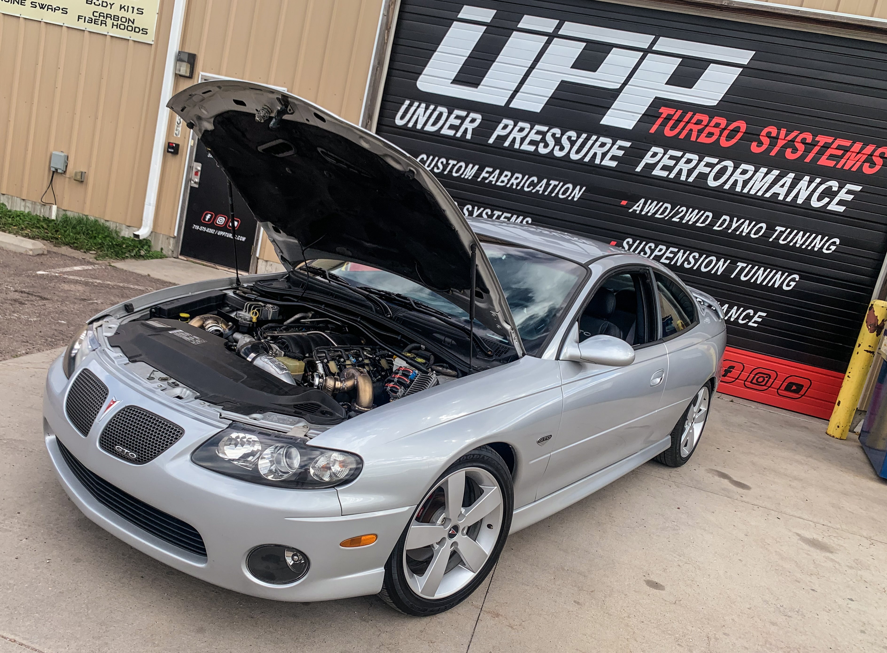 UPP 04-06 GTO Twin Turbo Kit R2.0